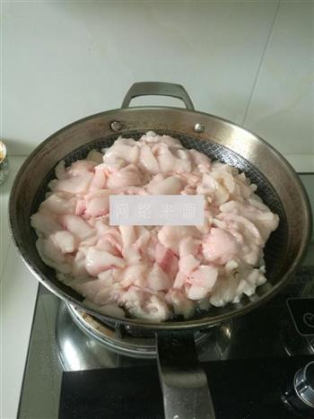 广式梅子白切肉的做法步骤1