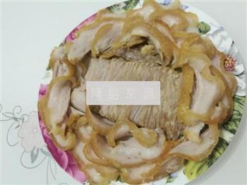 广式梅子白切肉的做法步骤9