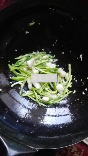 青椒肉末炒豆腐干的做法图解7