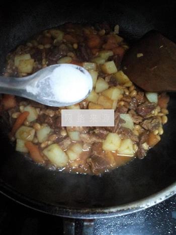 茄汁黄豆炖牛肉的做法步骤12
