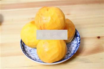 最应季零添加的黄桃罐头的做法步骤2