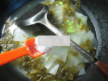雪菜蚕豆冬瓜汤的做法图解6