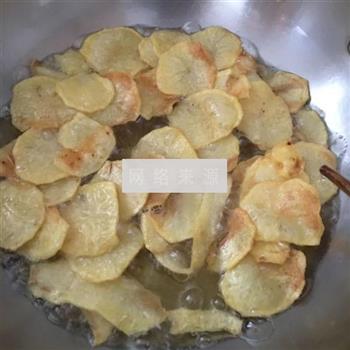 炸薯片的做法步骤3