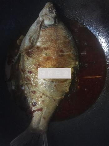 红烧鳊鱼的做法步骤10