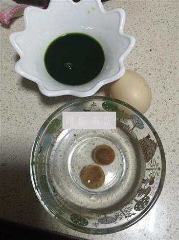 菠菜干贝蒸蛋的做法步骤1