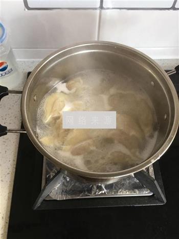 酸菜猪肉饺子的做法步骤3