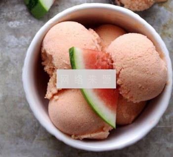 西瓜冰淇淋的做法步骤5