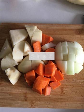 咖喱土豆炖牛肉的做法图解2