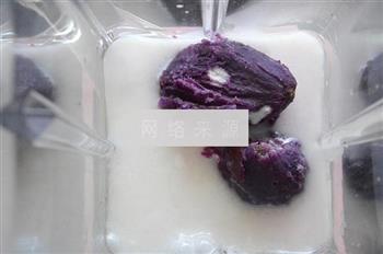 紫薯隔夜燕麦粥的做法图解2