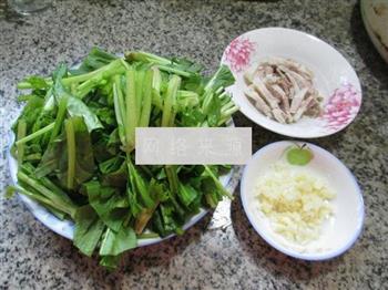 蒜香肉丝炒菠菜的做法步骤1