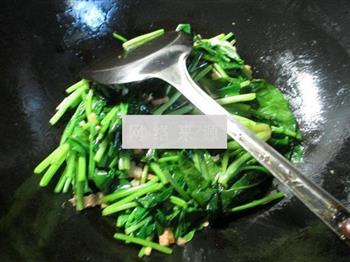 蒜香肉丝炒菠菜的做法图解5