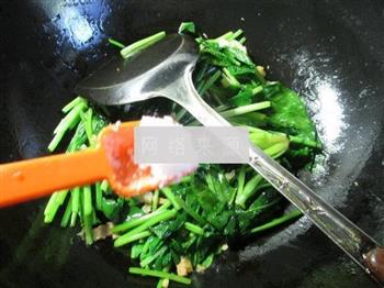 蒜香肉丝炒菠菜的做法步骤6