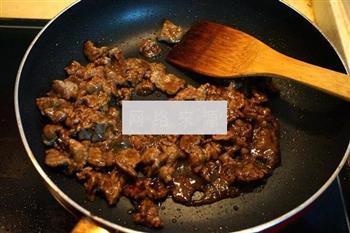 双椒炒牛肉的做法步骤8