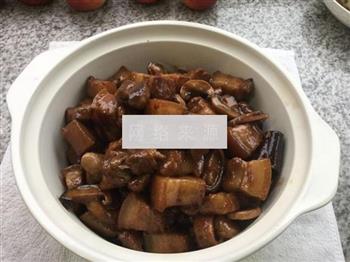香菇红烧肉的做法图解15