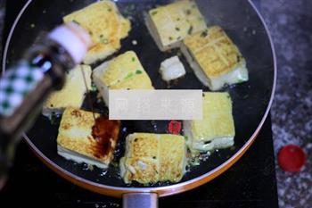 家常煎豆腐的做法步骤7