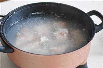 土茯苓排骨汤的做法步骤1