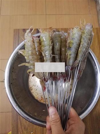 炸虾串的做法步骤5