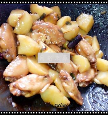 可乐鸡翅炖土豆的做法步骤8