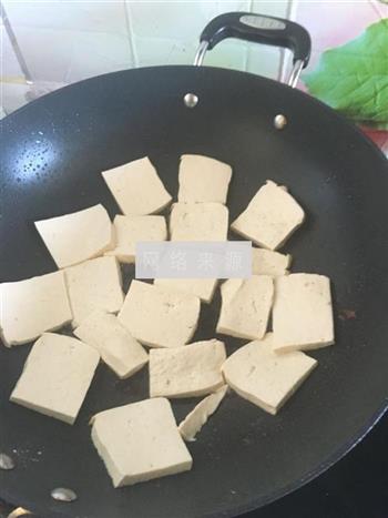 三文鱼骨煎豆腐的做法图解4