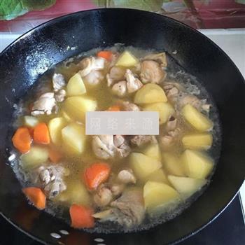 咖喱土豆炖鸡腿的做法步骤5