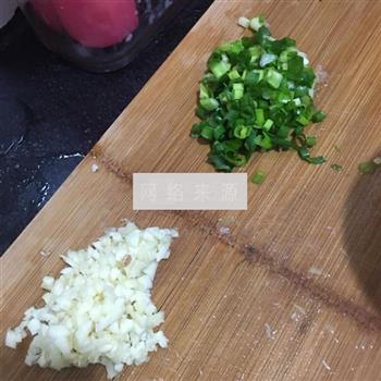 酸辣土豆丝炒肉的做法步骤2