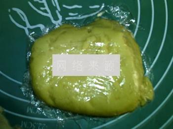 广式核桃豆沙月饼的做法步骤7