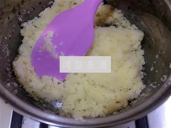 椰蓉蔓越莓奶黄月饼的做法步骤8