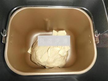 绵软香甜的淡奶油吐司的做法步骤2