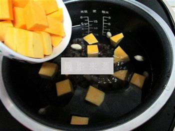 南瓜黑米杂粮粥的做法步骤4
