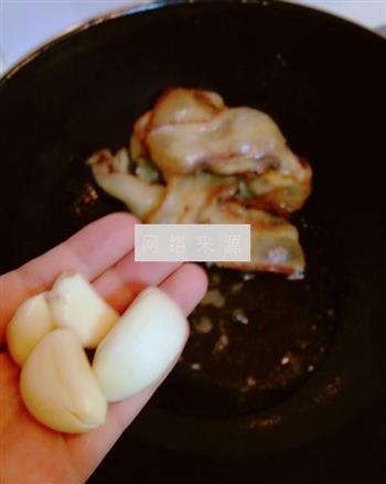 四川腊肉炒土豆片的做法步骤5