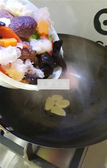 蚝油烩红菇的做法图解4