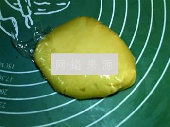广式莲蓉蛋黄月饼的做法图解6