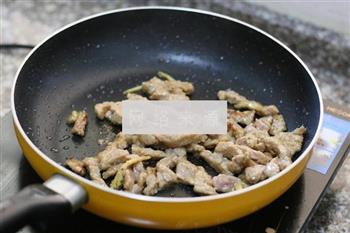 黑椒牛肉炒洋葱的做法步骤7