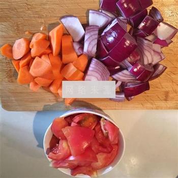 西红柿牛肉汤的做法步骤2