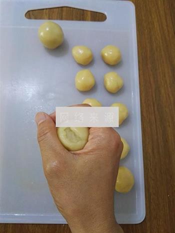 广式白豆沙月饼的做法步骤9