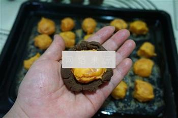 广式红豆沙蛋黄月饼的做法图解9