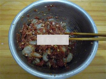 猪肉三鲜锅贴的做法步骤5