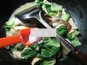 青菜圆素鸡煮螃蟹的做法图解9