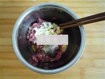 鹌鹑蛋香菇蒸肉饼的做法步骤2