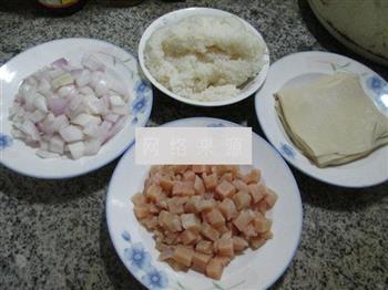 洋葱鸡肉糯米烧卖的做法步骤1
