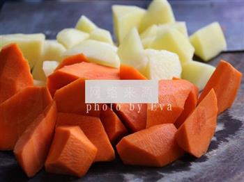 香菇胡萝卜土豆炖排骨的做法图解6