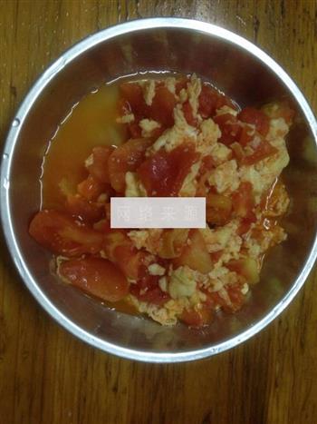 番茄炒蛋的做法步骤2
