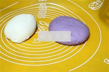 豆浆风味的紫薯双色花卷的做法图解6