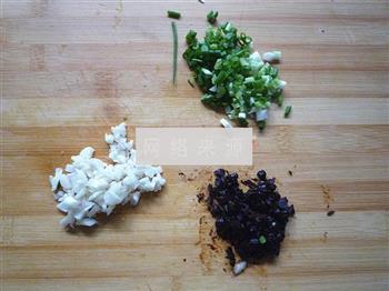 豆豉辣酱拌金针菇的做法图解5