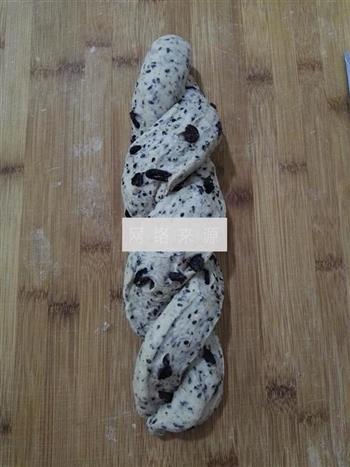 黑芝麻黑加仑辫子面包的做法步骤16