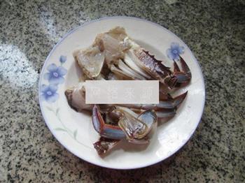青菜螃蟹煮年糕的做法图解2