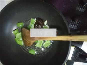 家常青椒土豆片的做法步骤4