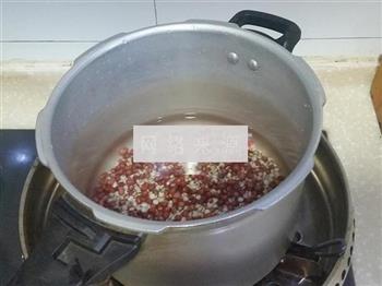 薏米红豆汤的做法步骤2
