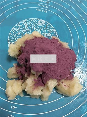 紫薯冰皮月饼和莲蓉冰皮月饼的做法图解13