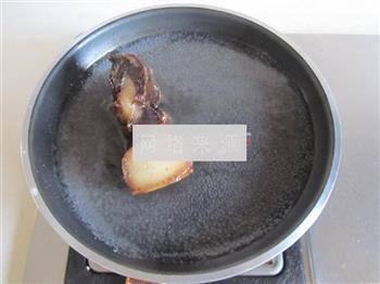 腊肉蒸芋头的做法步骤2
